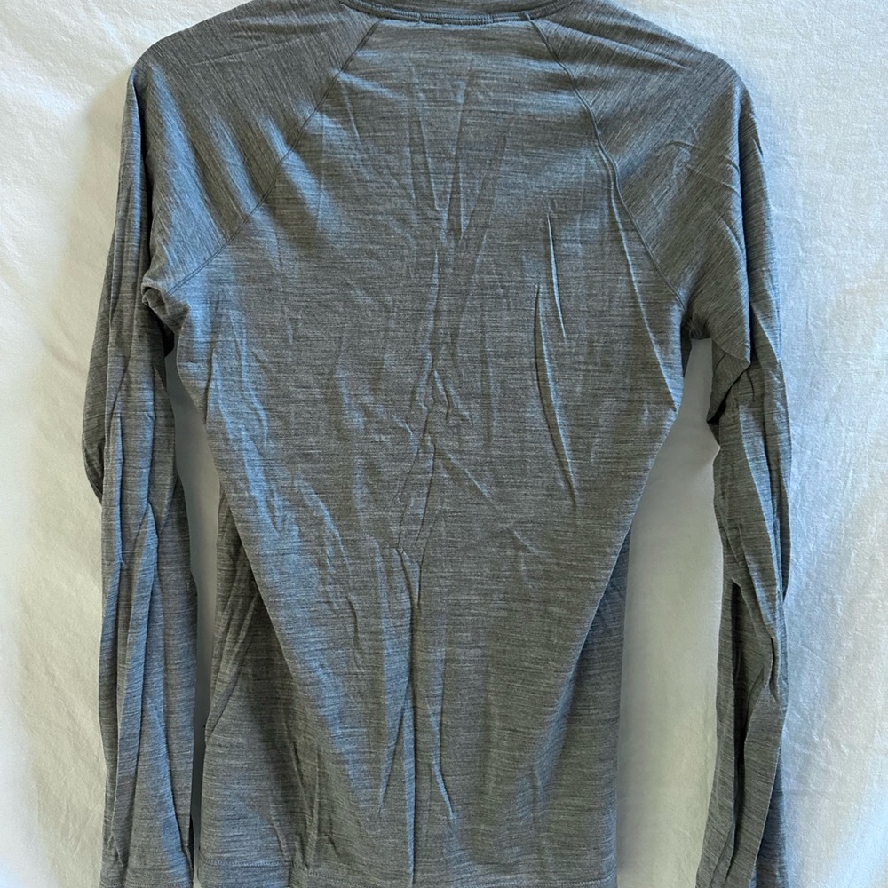 Smartwool Merino 150 Gray Top - Picture 3 of 4